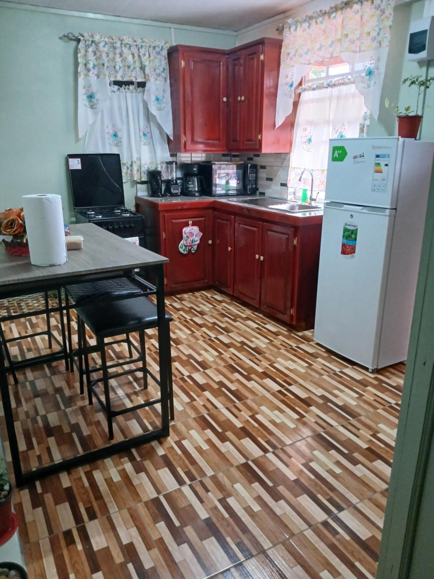 Natrue'S Haven Bed & Breakfast Marigot Exterior photo